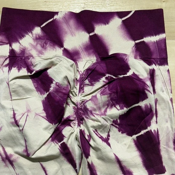 Women's Purple Tie-Dye Leggings - Picture 5 of 6